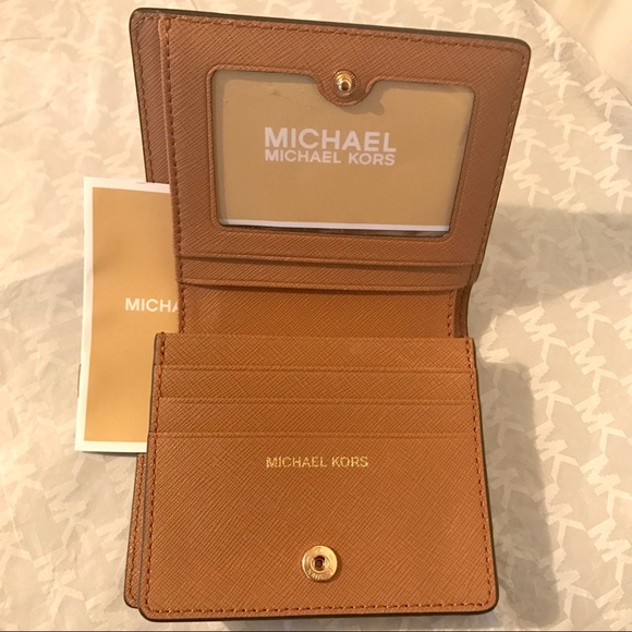 LAST 1 ⭐️ Authentic MK pebble Leather acorn wallet - Picture 4 of 5